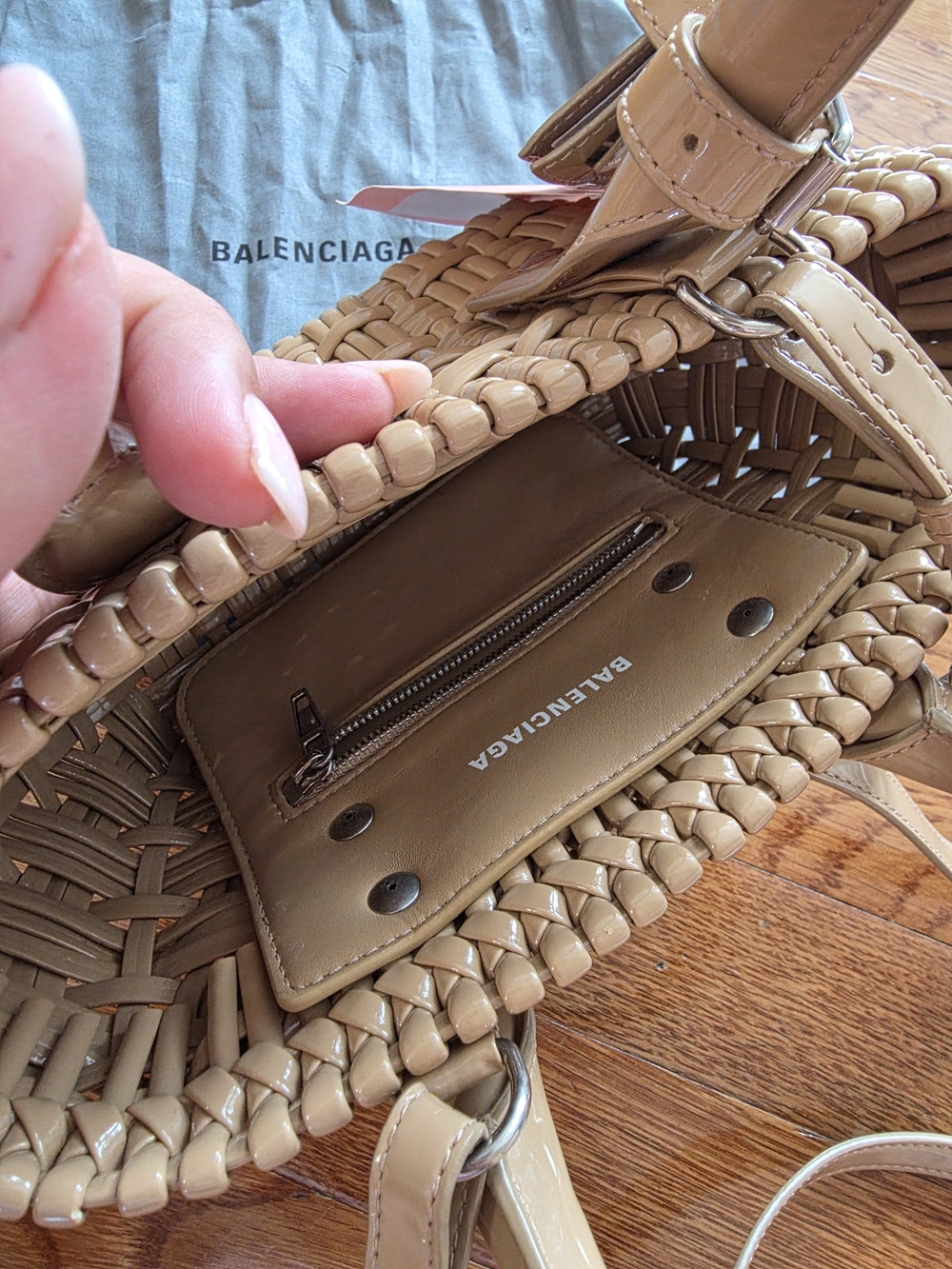 Balenciaga Beige Woven Mini Tote with Leather Trim - Picture 4 of 11